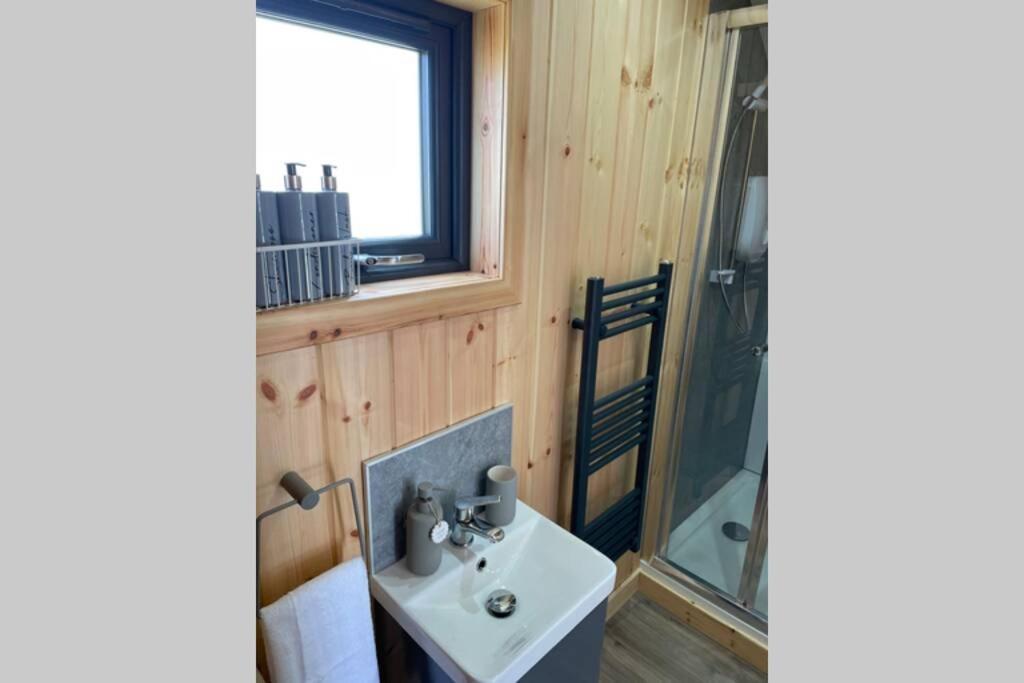 Allt Yelkie Pod Tri, Earlish Kültér fotó